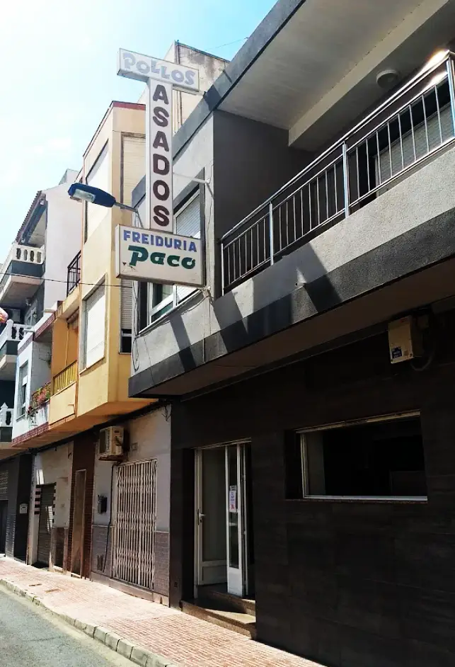 Local de Pollos Paco en Calle La Paz, 13, Torrevieja